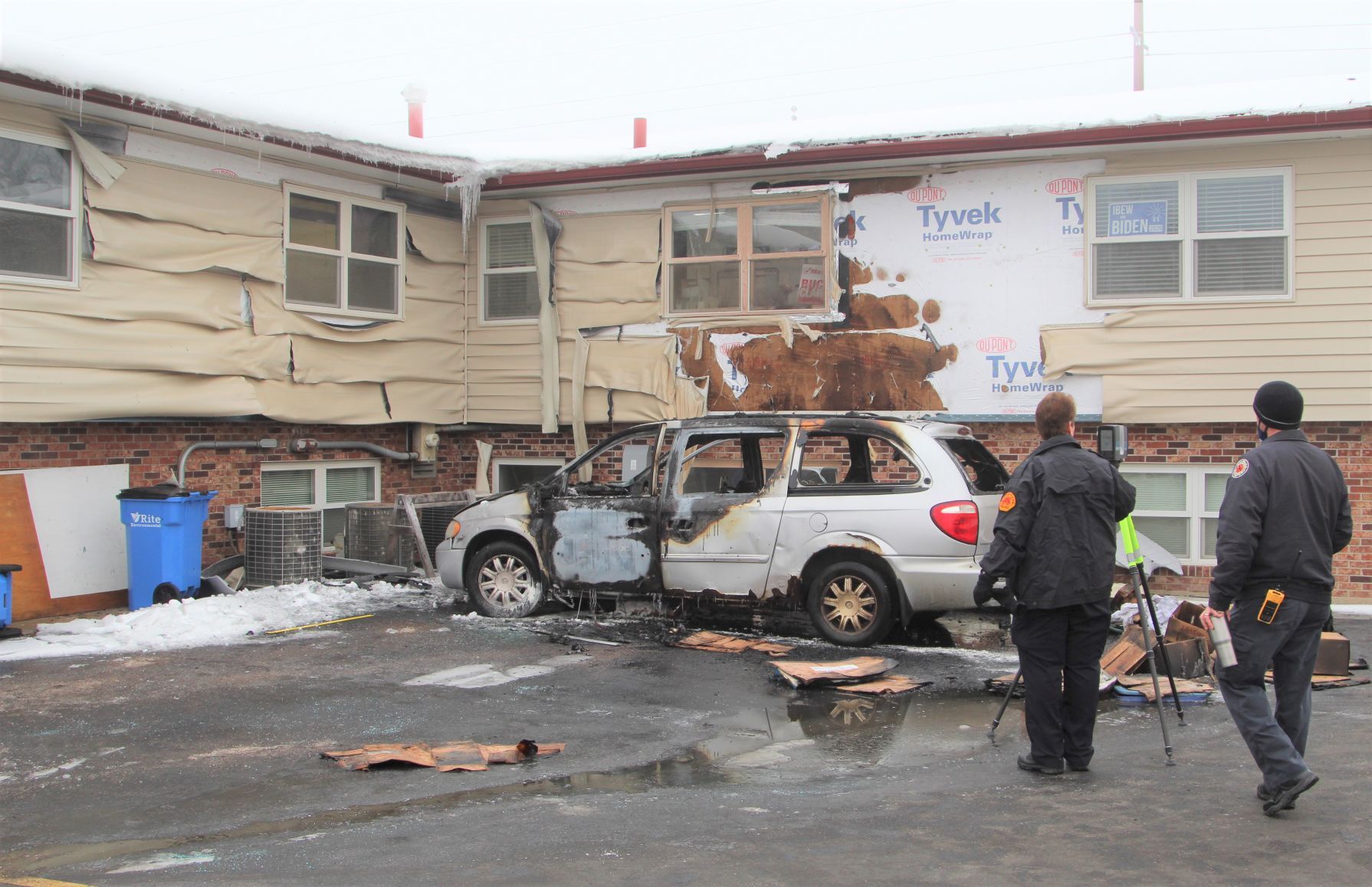 020221jr-van-fire-2